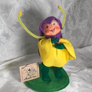 Yellow Flower Kid w/Stand